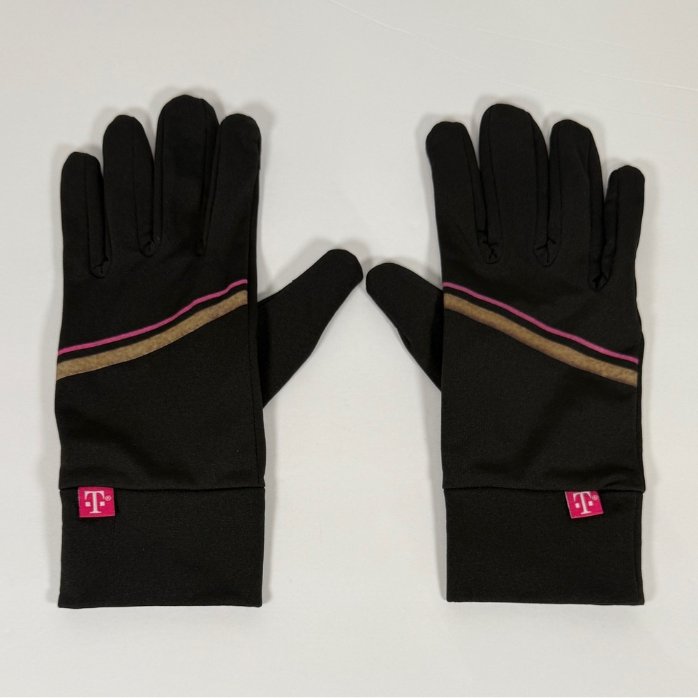 T-Mobile Men’s Touch Screen Gloves Size S/M - Picture 4 of 5